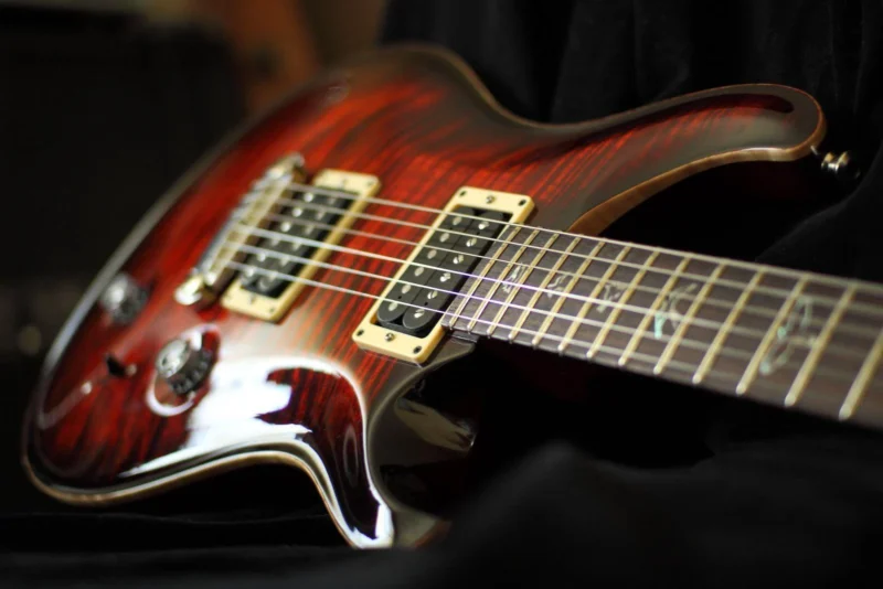 The Ultimate Guide to PRS Guitars: History, Styles, and What Makes Them Perfect for Every Guitarist.